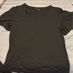 SHEIN Black Short Sleeve V-Neck Tee ruffle shoulder